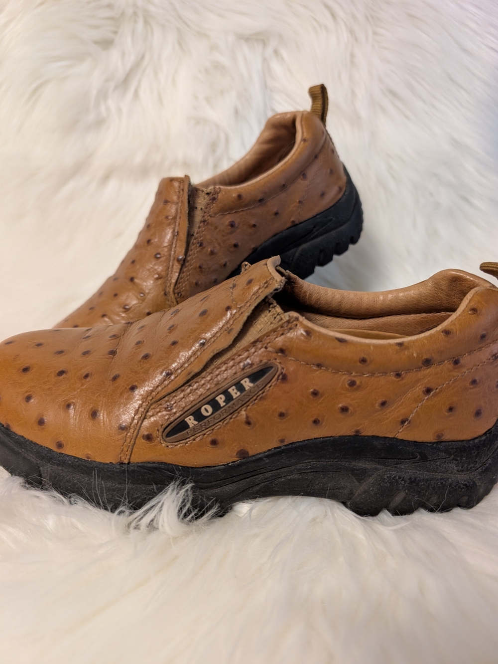 Roper Women's Tan Slip-On Casual Shoe Size 6.5 Leather Ostrich Pattern Cushioned